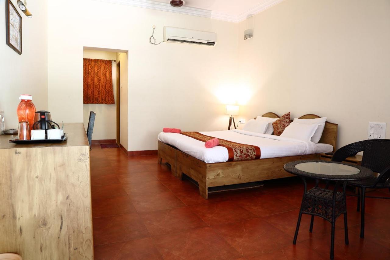 Pinewood Resort Karjat Exterior foto