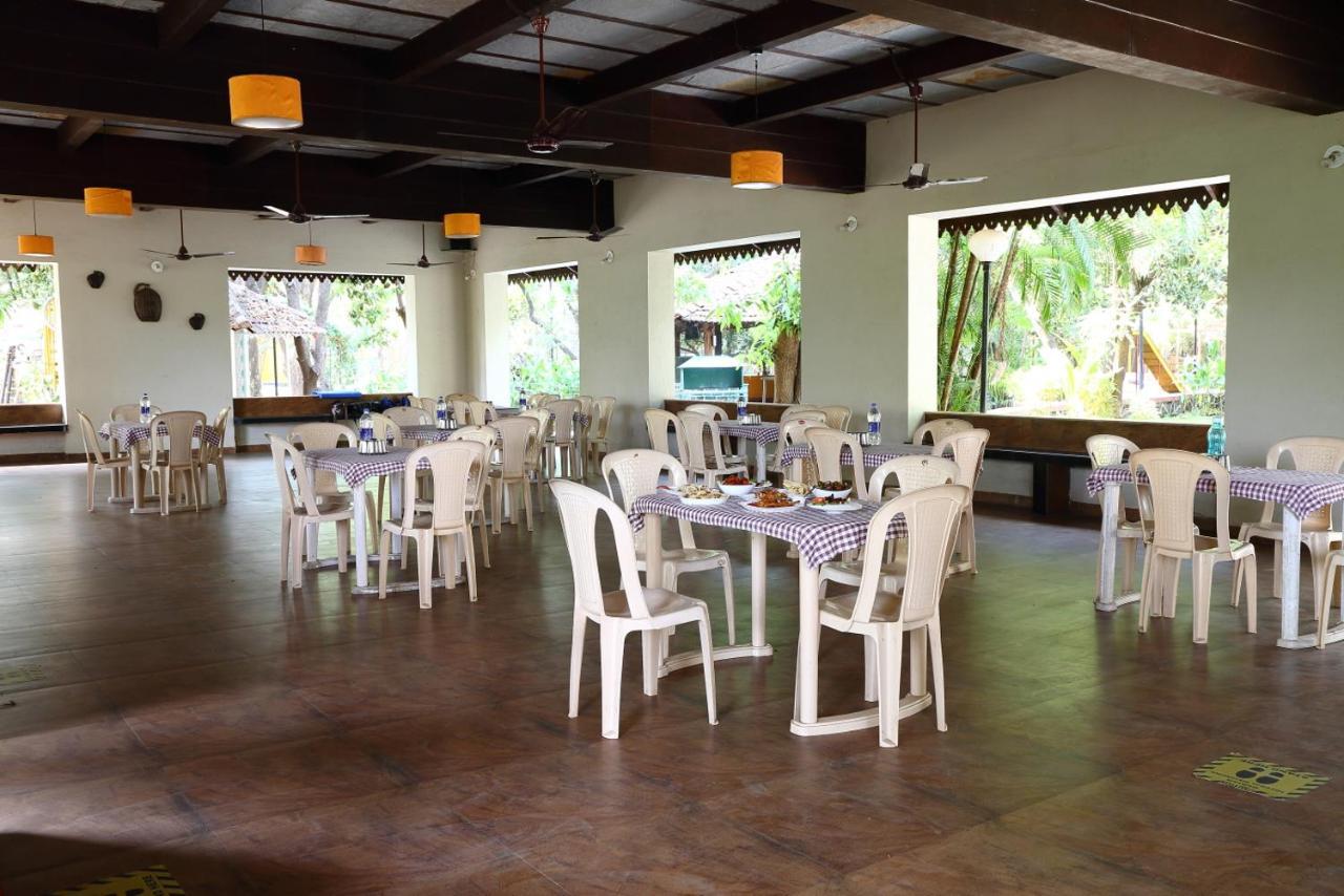 Pinewood Resort Karjat Exterior foto