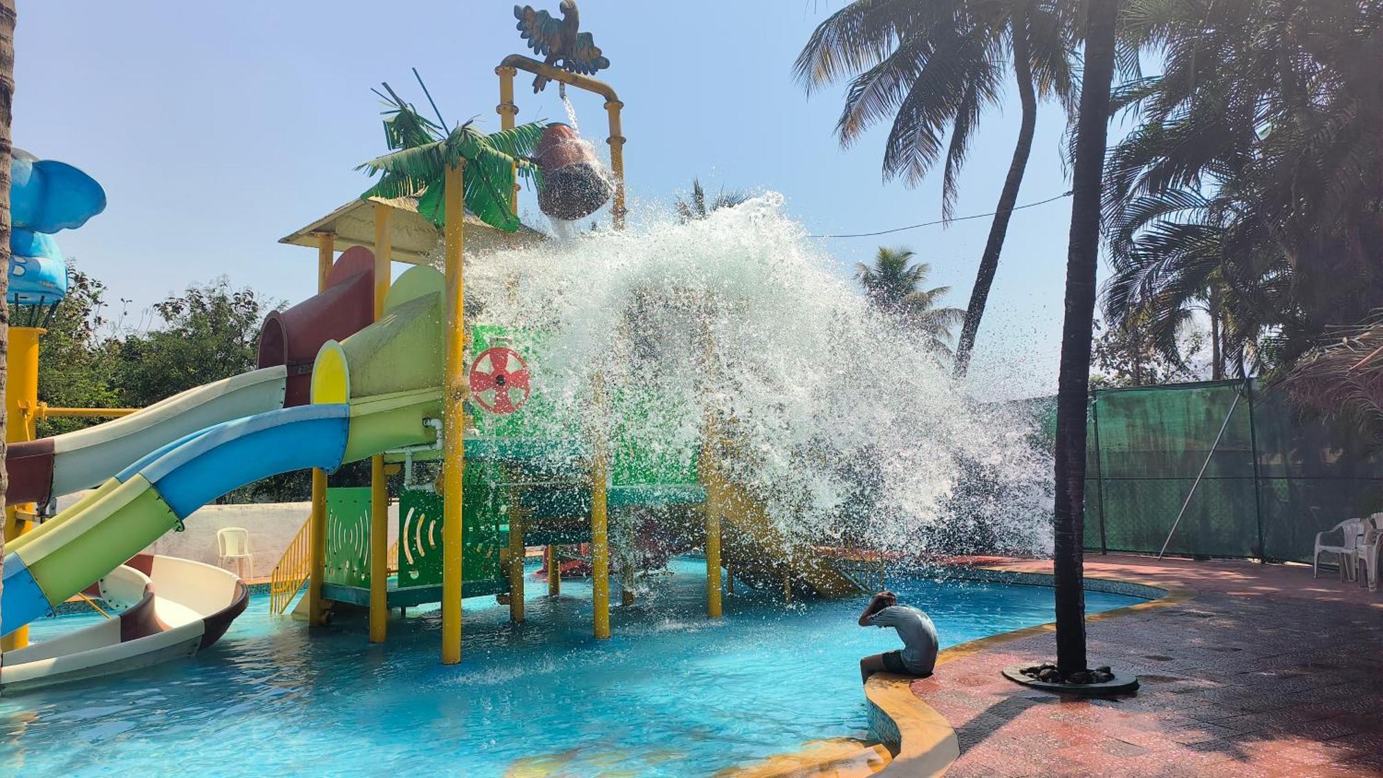 Pinewood Resort Karjat Exterior foto